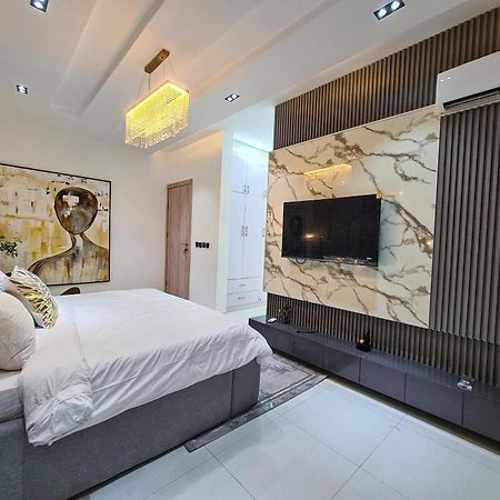 Villa Toscana Luxe Gra ポートハーコート エクステリア 写真