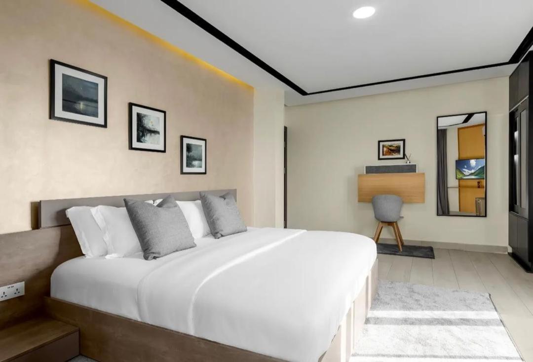 Villa Toscana Luxe Gra ポートハーコート エクステリア 写真