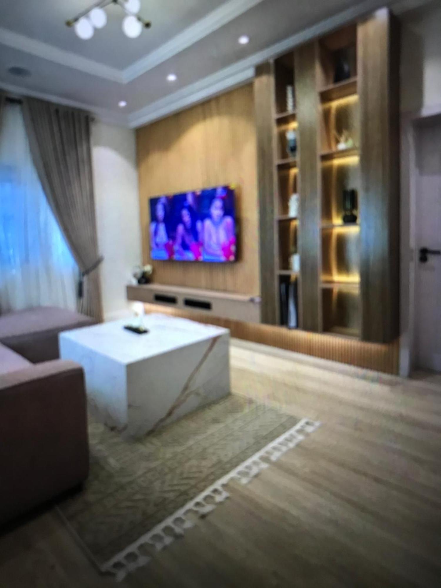 Villa Toscana Luxe Gra ポートハーコート エクステリア 写真